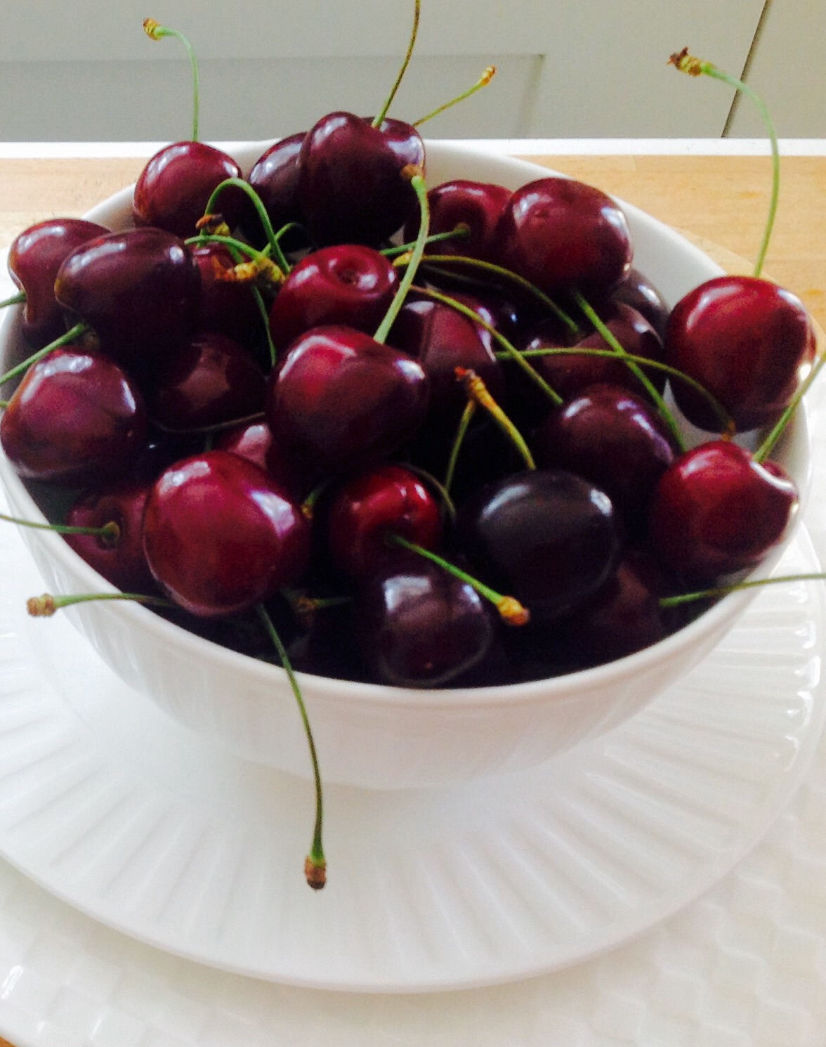 A bowl of Cherries